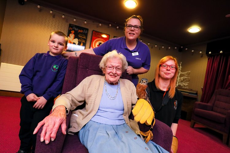 Students join Brook Court residents for a ‘twitching’ good time